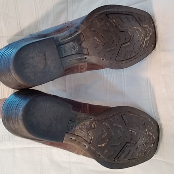 Ariat Cowboy Boots - Picture 14 of 14